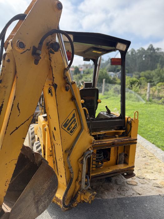 Retroescacadora jcb 1cx