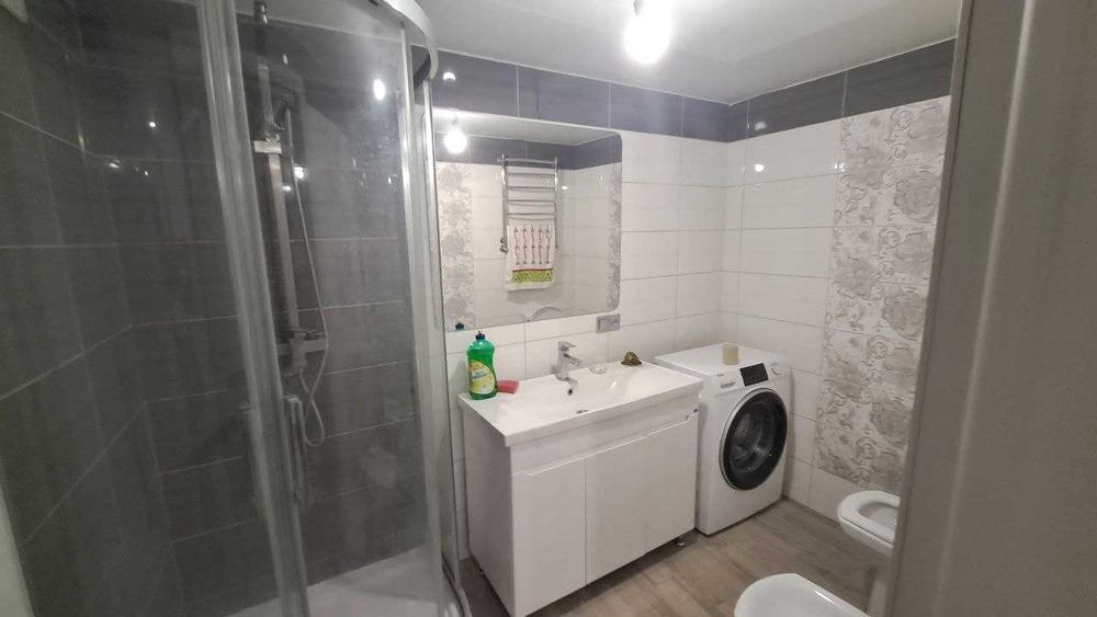 Продам 2 кім кв, Брацлавська!!!