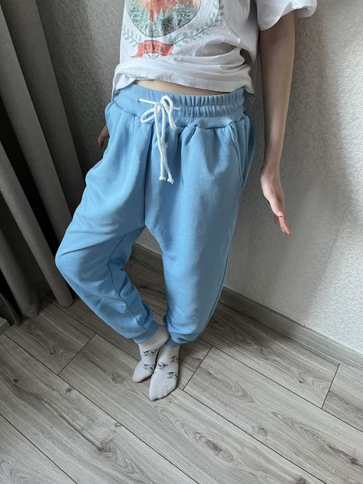 Спортивні штани жіночі