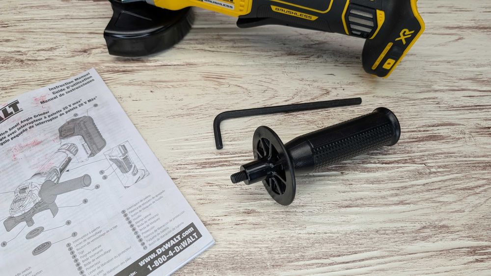 Акумуляторна КШМ болгарка DeWalt DCG413