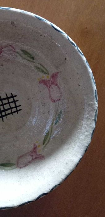 Taça antiga, artesanal, em barro vidrado