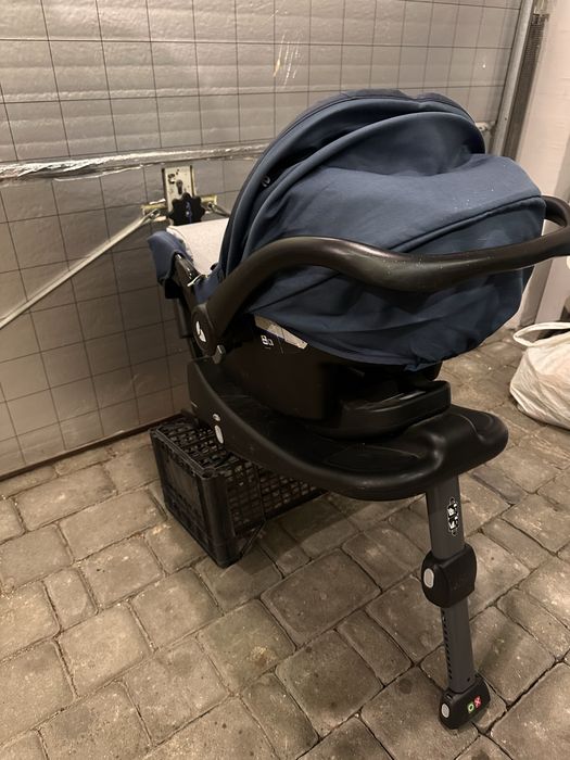 Fotelik samochodowy z bazą Jole D1413BABLK000 isofix