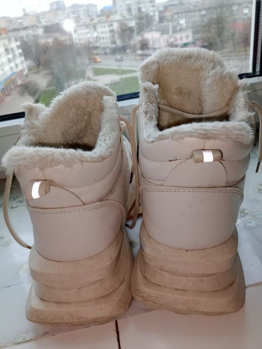 Зимние кроссовки женские еко-кожа 39-40 р