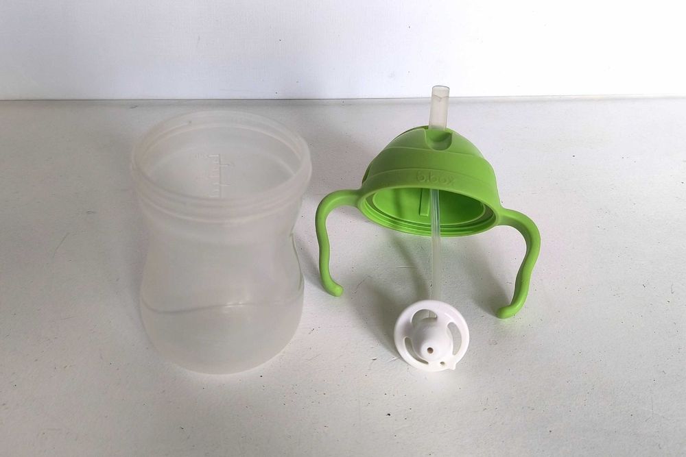 Bidon B.Box 240 ml zielony/jabłkowy dla dzieci (butelka niekapek Bbox)