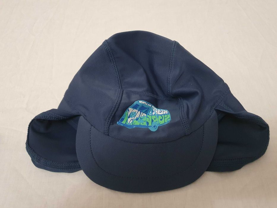 Детская пляжная шапка.