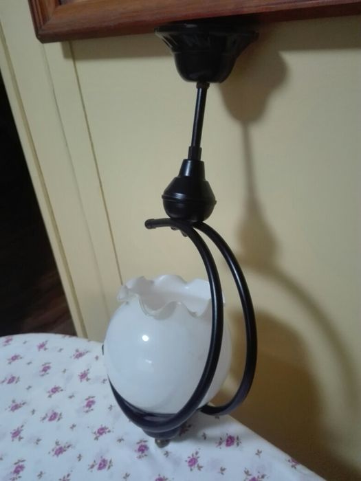 Żyrandol jedno żarówkowy