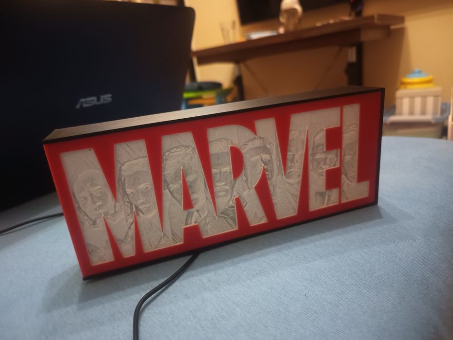 Lampka nocna MARVEL