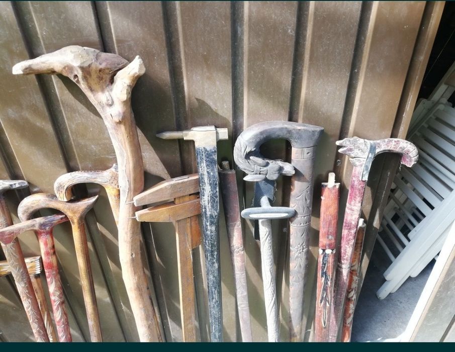 Stare drewniane laski, laska 20 sztuk cena do negocjacji