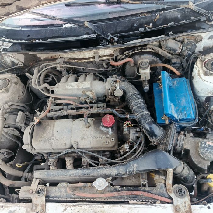 Продам Мазду 323 строчно