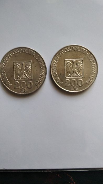 Dwie monety srebrne z 1974 roku, srebro próba 625 waga  jednej  14,5 g