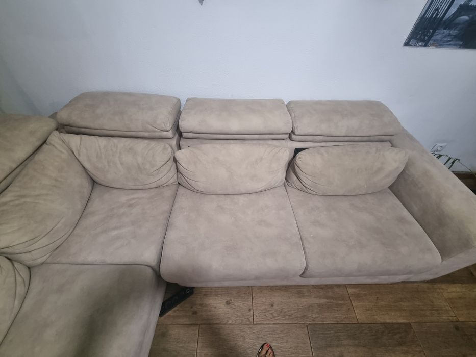 Sofá com chaise long