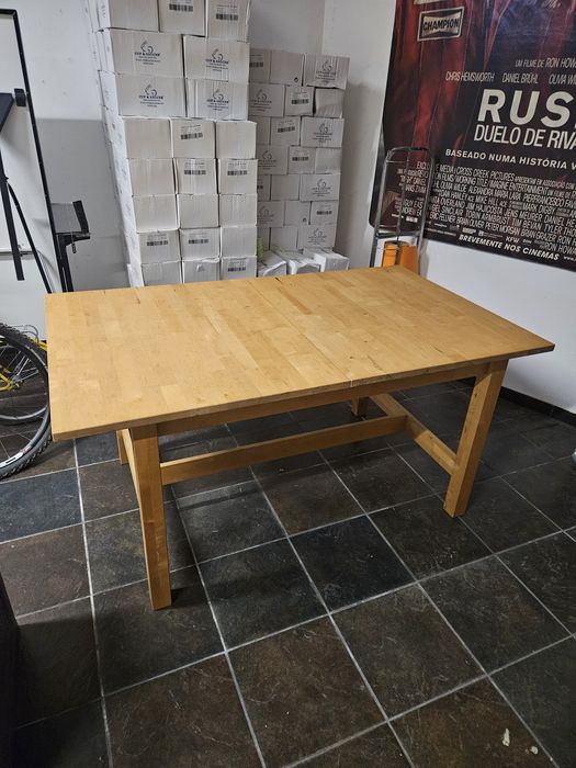 Mesa extensível Ikea bétula