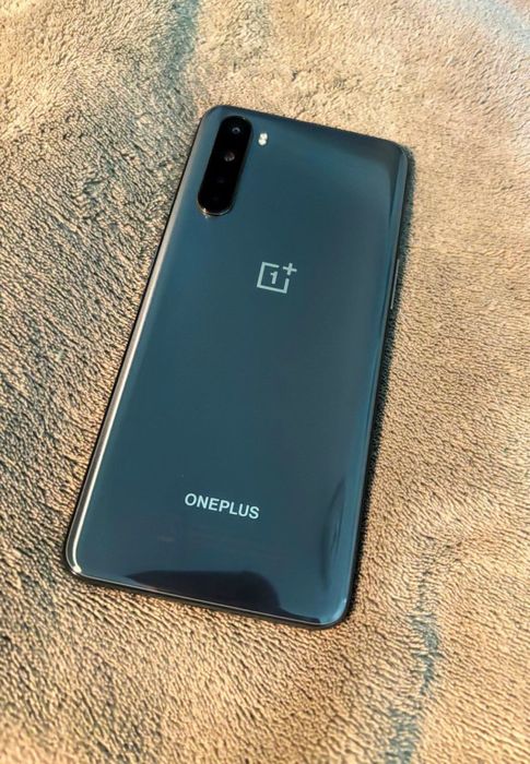 OnePlus Nord 5G (Model: AC2003) 8GB RAM / 128GB - Desbloqueado, Preço baixado para venda rápida!