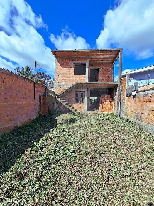Moradia T2 para venda
