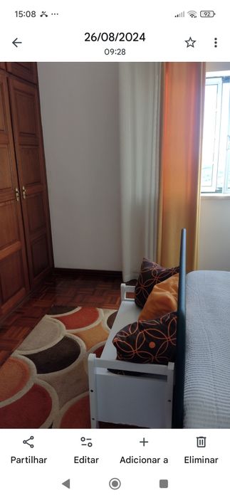 Aluga-se quarto inserido numa vivenda