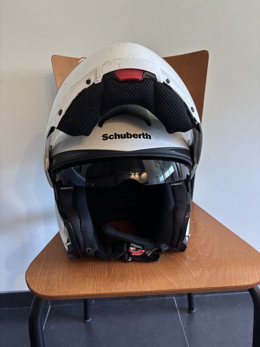 Capacete Schuberth usado