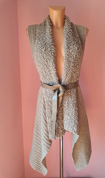 Bezrękawnik sweterkowy / narzutka/ kardigan