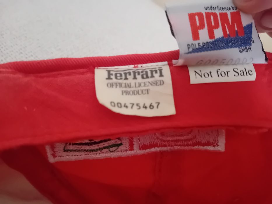 Chapéu/cap oficial da Ferrari/Michael Schumacher,  edição especial "Not for Sale", muito pouco usado, em excelentes condições.