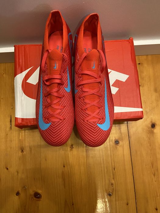 Chuteiras Nike mercurial