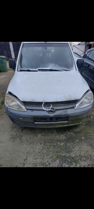 Cześć z opel astra G 2 combo C  isuzu