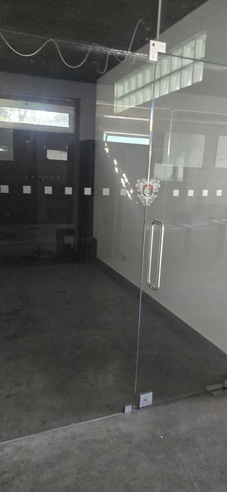 Armazem  gabinetes de arquitetura estacionamentos empresa de construção