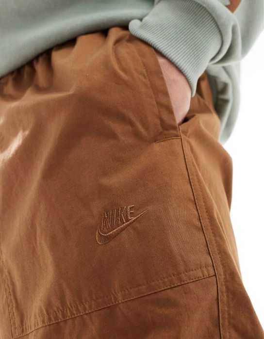 Штани Nike  Club Woven Pants Brown