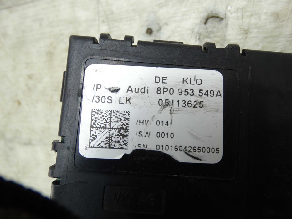 Модуль керування підрульового перемикача 8P0953549A Vw Passat B6