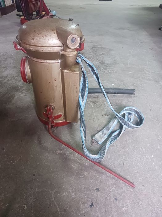 Torpilha de enxofrar antigo