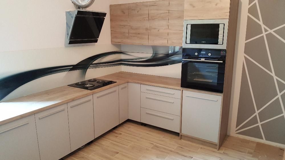 Kuchnie Meble na wymiar  Szafy Garderoby