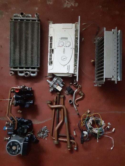 Розборка газового котла Renova Star C24E