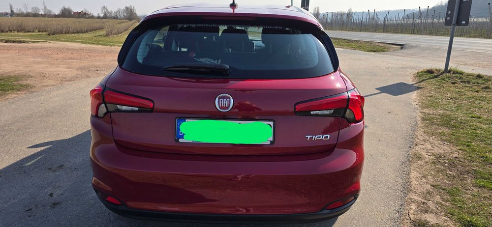 Fiat Tipo 2017, Hatchback, czerwony, T- Jet, 120 km, wersja LOUNGE