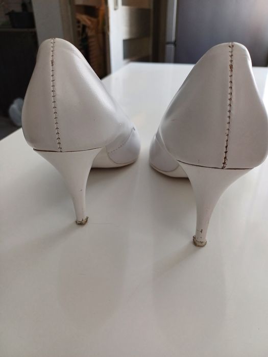 Buty na obcasie, białe