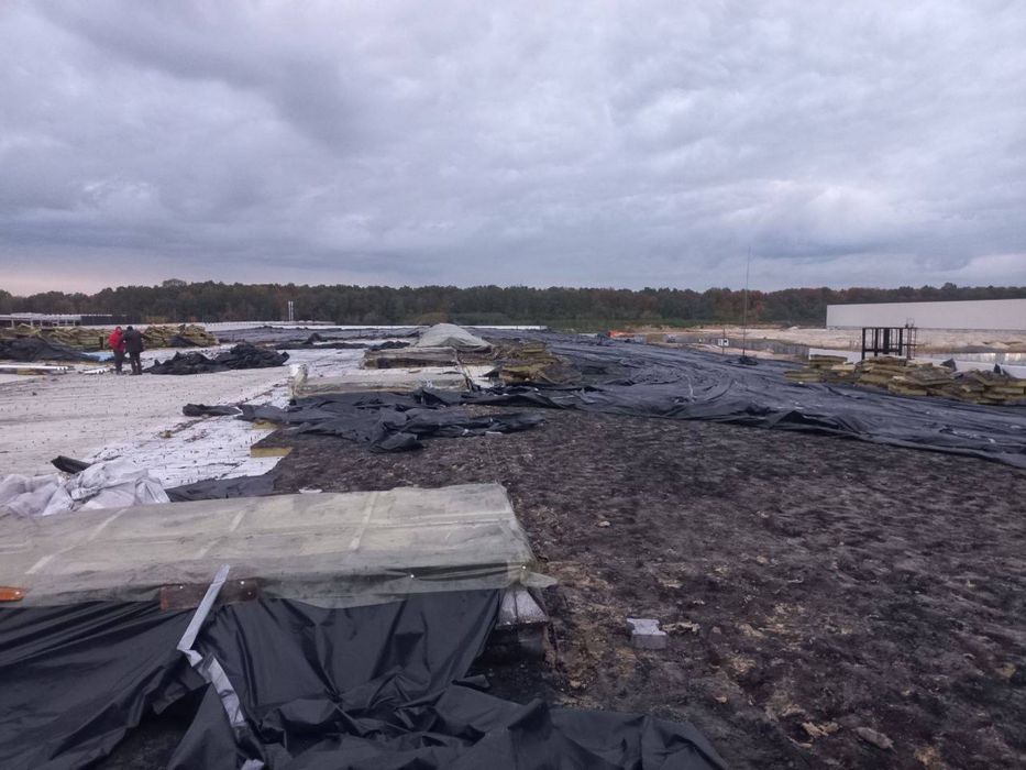 Вантажники, різноробочі, вантажні послуши, текелажники. Зніс матеріалі