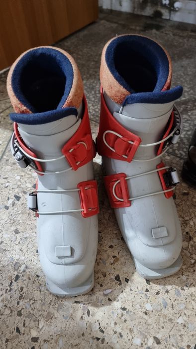 Горнолыжные ботинки детские  34 размер