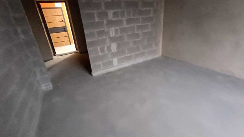 Продам 1 к.кв в готовому будинку, 1й поверх, газове опалення!