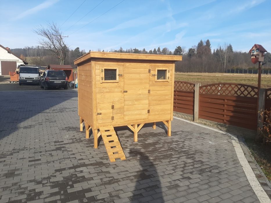 Kurnik dla kur drewniany