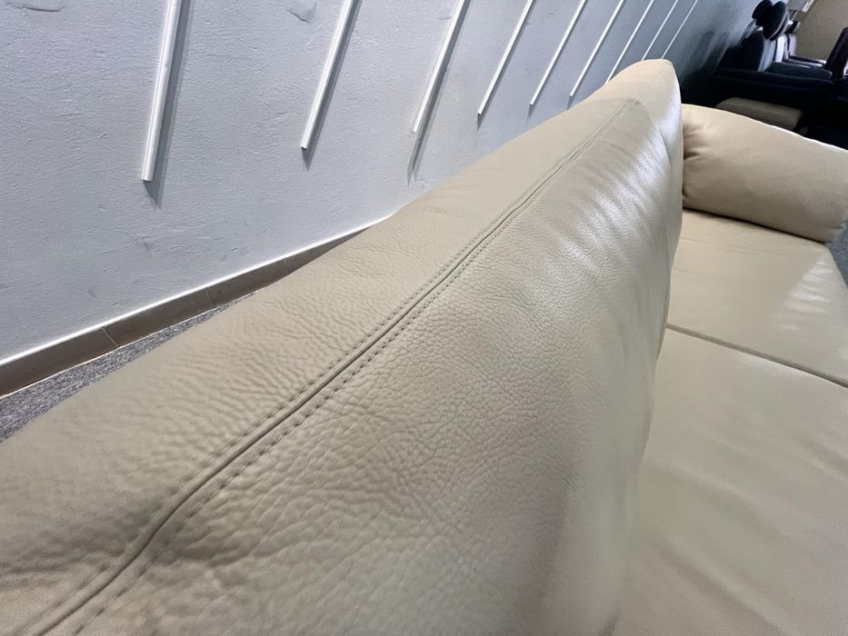 Диван шкіряний нерозкладний світлий беж