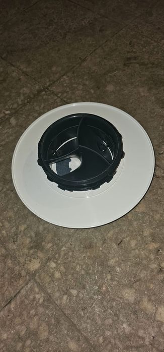 Luzes de teto e de parede. Caixas de derivação,  respiradores