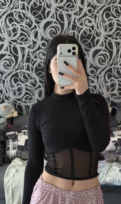 Продаю кофту в сетку