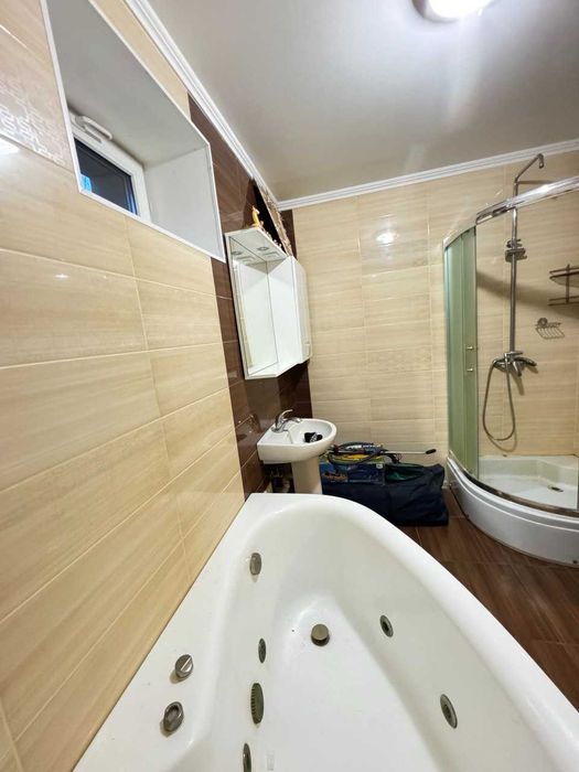 Продам сучасний 2-поверховий будинок у с. Кочережки Павлоградський район