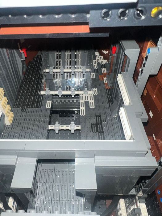 SANDCRAWLER UCS pojazd ludzi pustyni