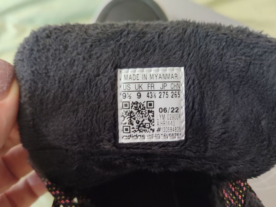 Чоловічі снікери adidas Hoops 3.0 Mid Wtr HR1440 43.5 (9UK)