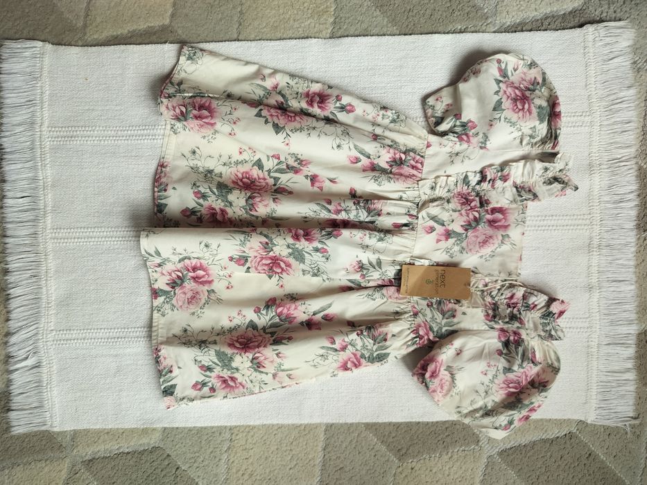 Нереальна сукня вад next 3-4 роки. 98-104