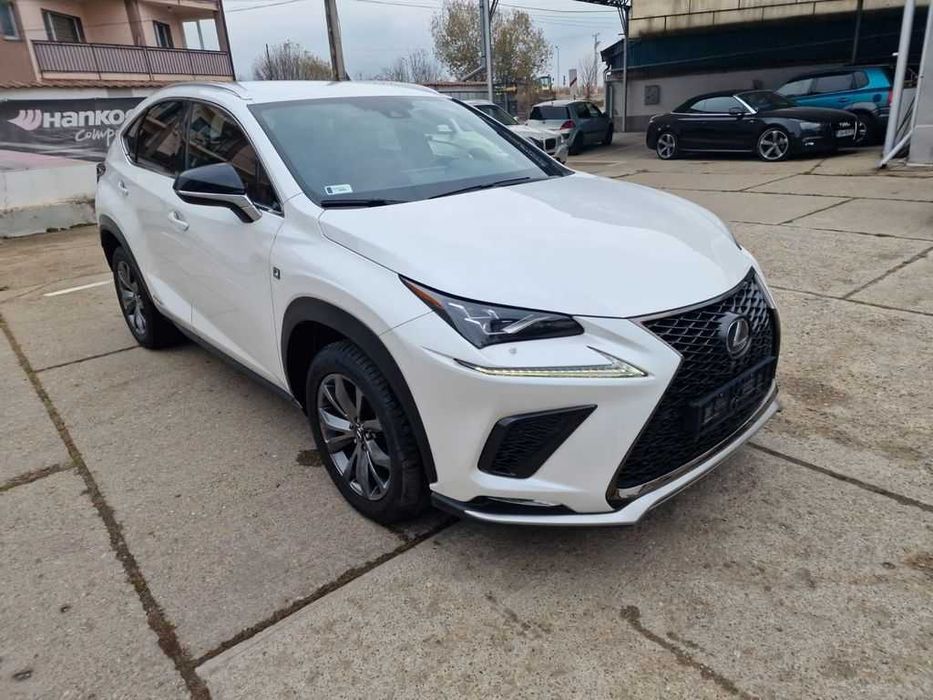 Бампер LEXUS NX Z10 розборка запчастини шрот Лексус ен икс зе10
