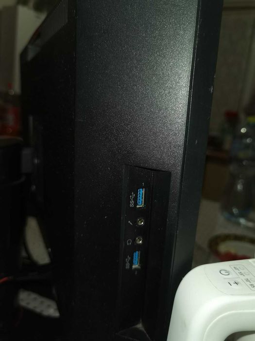 Моноблок Lenovo M73z Компьютер в монит. 20`FHD CoreI5-4590/8Gb/250GSsd