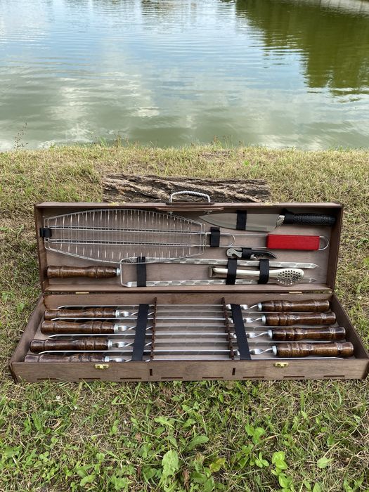 Подарунок на день народження — набір шампурів у кейсі