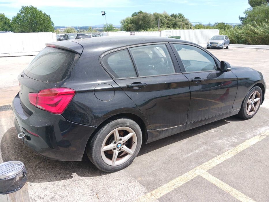 BMW 116D, 2015 - SALVADO - 127 mil Kms