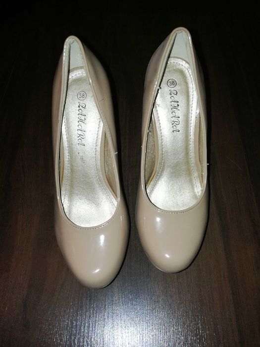 Buty damskie szpilki na platformie r.38 kolor nude