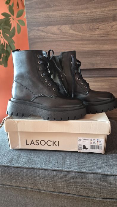 Czarne Botki Lasocki