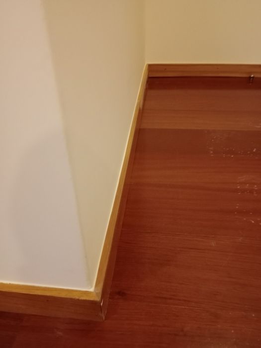 Pinturas de interior e exterior e emassamento de pladur